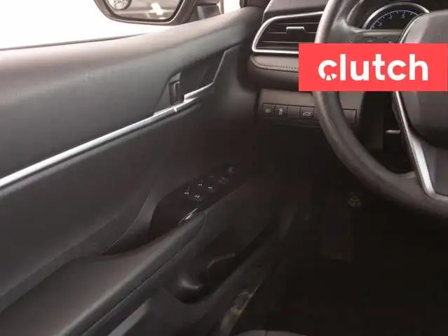 2018 Toyota Camry LE w/ Heated Front Seats, Rearview Cam, Blueto in Cars & Trucks in Ottawa - Image 22