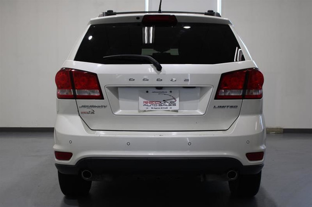 2014 Dodge Journey SXT / Limited in Cars & Trucks in Cambridge - Image 3