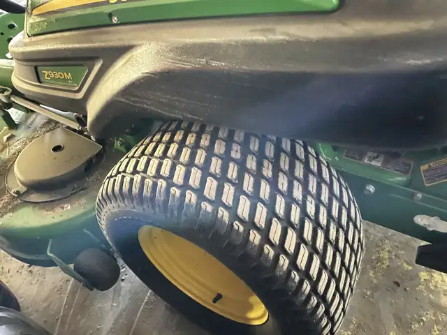 2014 John Deere Z930M Zero-Turn Mower in Farming Equipment in Saskatoon - Image 10