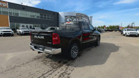 This 2025 RAM 1500 LIMITED CREW CAB 4X4 has the following options Premium Quilted Leather Bucket Sea... (image 8)