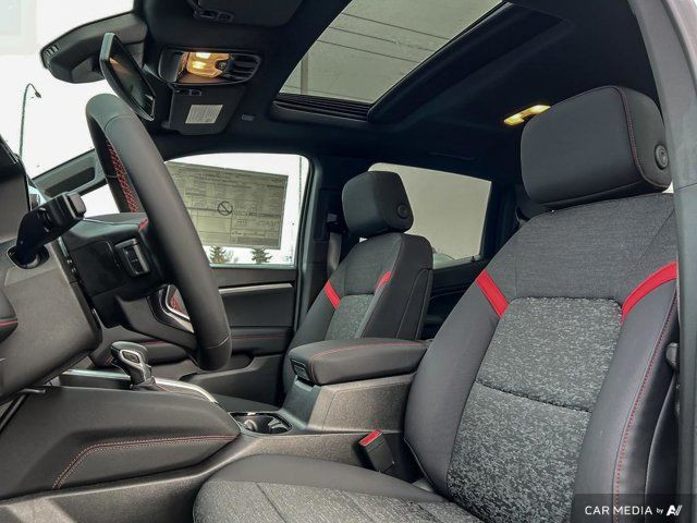 2025 Chevrolet Colorado Z71 4WD Crew Cab | Heated Seats in Cars & Trucks in Strathcona County - Image 3
