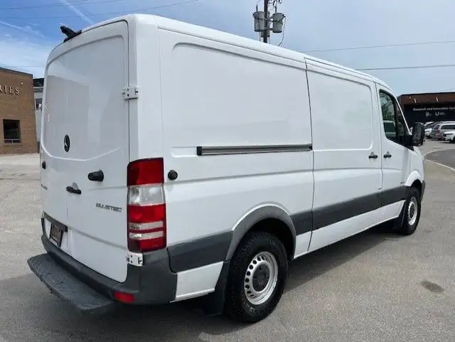 2015 Mercedes-Benz Sprinter cargo vans 2500 144 LOW ROOF-RARE 3  in Cars & Trucks in City of Toronto - Image 6