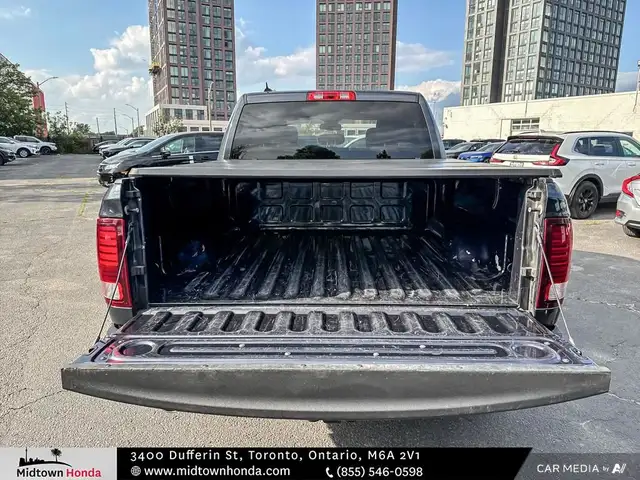 2021 RAM 1500 Classic SLT *WELL MAINTAINED*NO ACCIDENTS*BLUET... in Cars & Trucks in City of Toronto - Image 17