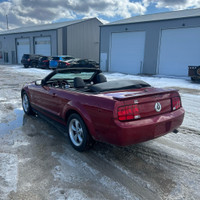 INCOMING!!! Engine: V6 Cylinder Engine 4.0L/244CI L/100Km City: 12.9 L/100Km Hwy: 8.4 (image 4)
