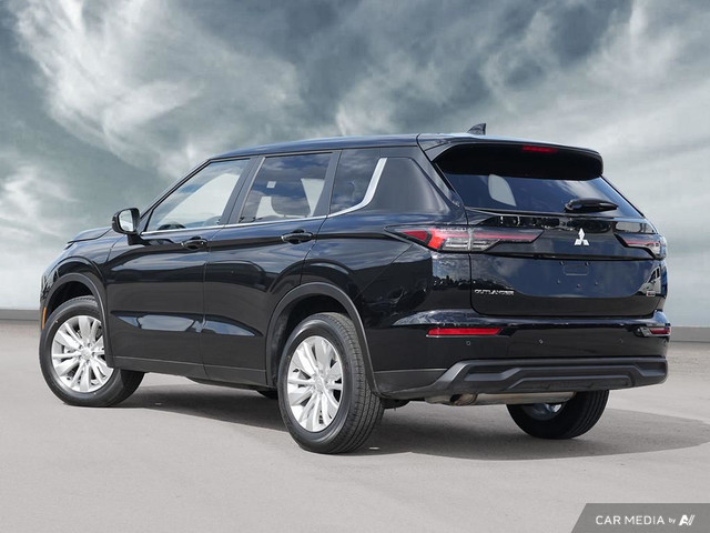 2025 Mitsubishi Outlander ES | AWD | 7PASS | BLIND | TECH | SAFE in Cars & Trucks in Oakville / Halton Region - Image 4