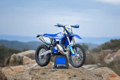 SE 300 Facory 2T XTREM Sherco est une marque bien établie de motocross de compétition. Quatre types...