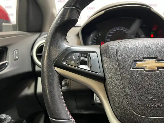 2017 Chevrolet Sonic in Cars & Trucks in Ottawa - Image 22