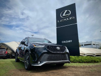 Stock#: 251104AThe 2022 Toyota Highlander XSE in Canada offers a compelling blend of sporty styling,... (image 6)