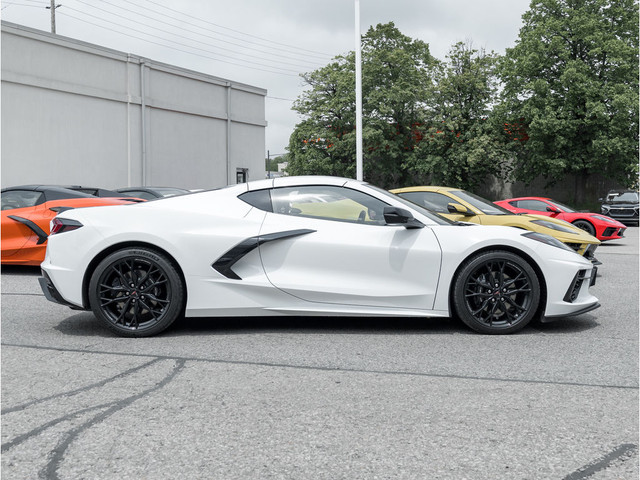 2023 Chevrolet Corvette 1LT dans Autos et camions  à Région de Markham/York - Image 3