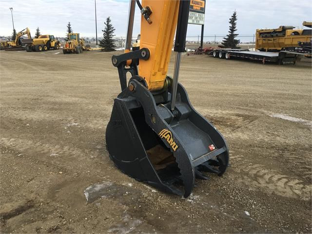 Brand new excavator thumbs supplied & installed in Heavy Equipment in Lethbridge