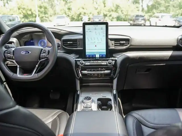2022 Ford Explorer ST in Cars & Trucks in Windsor Region - Image 29