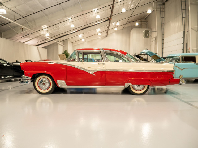 1956 Ford Crown Victoria in Classic Cars in London - Image 4