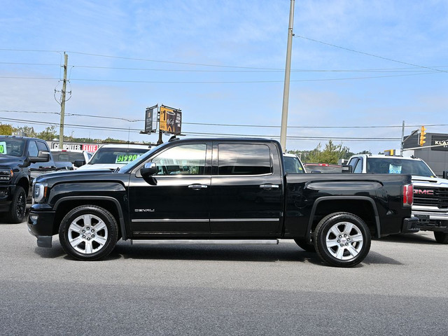 2017 GMC Sierra 1500 Denali Ultimate Crew Cab 4x4 ~6.2L V8 ~Nav  in Cars & Trucks in Barrie - Image 4