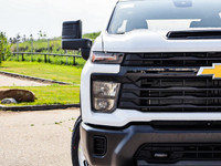 Welcome To Sherwood Park Chevrolet. The #1 Volume Chevrolet Dealer in Canada. This Chevrolet SILVERA... (image 4)