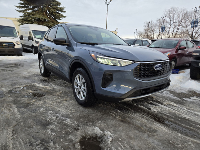 2025 Ford Escape COLD WTHR PKG | TECH PKG #1 | REAR VIEW CAM | B in Cars & Trucks in Calgary - Image 4