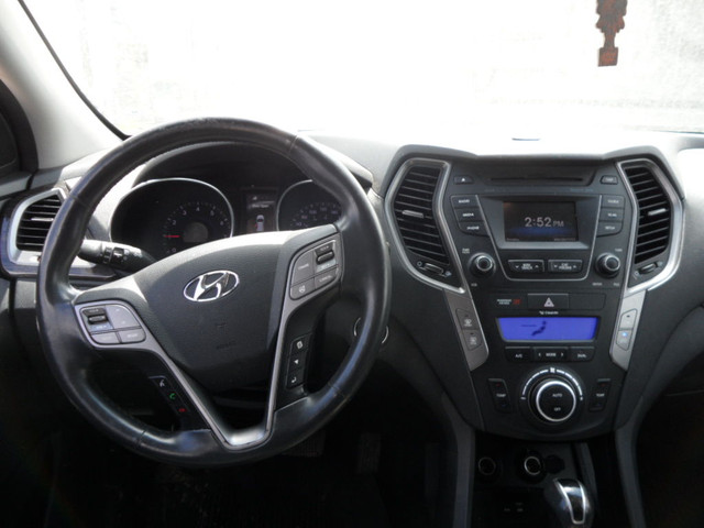 2015 Hyundai Santa Fe Sport 2.0L TURBO AUTOMATIC AWD in Cars & Trucks in Laval / North Shore - Image 2
