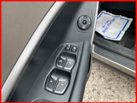 2013 HYUNDAI SANTA FE CARFAX VERIFIED, CLEAN TITLE ONLY 131,000KM! AUTOMATIC TRANSMISSION GREY EXTER... (image 8)