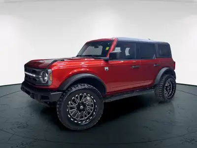 Experience the exhilarating 2022 Ford Bronco Big Bend 4 Door Advanced 4x4, a robust and versatile SU...