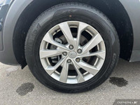 Only 47,500 Miles This Hyundai Tucson delivers a Regular Unleaded I-4 2.0 L/122 engine powering this... (image 8)
