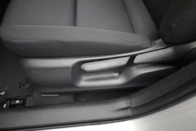 2023 Toyota Corolla LE dans Autos et camions dans Calgary - Image 13