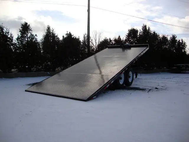 Miska Hydraulic Tilt Flatbed Trailer in Cargo & Utility Trailers in Oshawa / Durham Region - Image 7