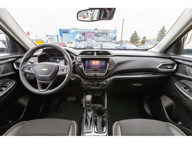 2021 Chevrolet TrailBlazer LT AWD | HEATED SEATS | CARPLAY | REM in Cars & Trucks in Winnipeg - Image 3