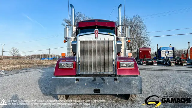 2019 KENWORTH W900L HIGHWAY / SLEEPER TRUCK / TRACTOR in Heavy Trucks in Chilliwack - Image 5