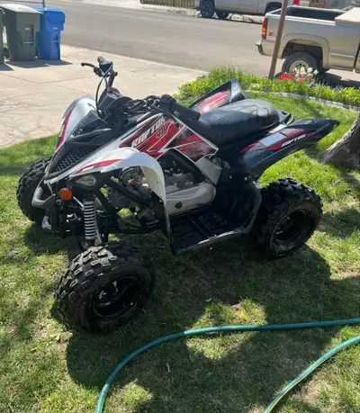 APPLY NOW: https://www.ridecollective.ca/get-pre-approved The 2020 YAMAHA RAPTOR 90 is a youth ATV d...