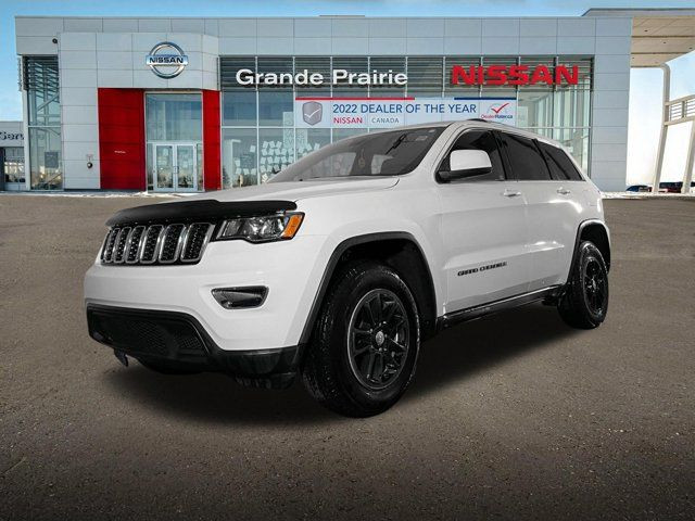  2020 Jeep Grand Cherokee Laredo in Cars & Trucks in Grande Prairie