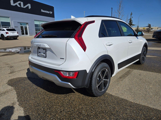 2025 Kia Niro Plug-In Hybrid in Cars & Trucks in Grande Prairie - Image 4