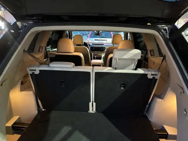 2019 Volkswagen Atlas 3.6 FSI Highline Highline in Cars & Trucks in City of Toronto - Image 21