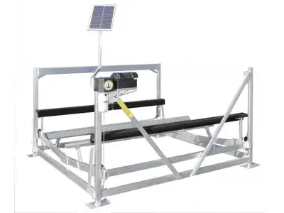 CARACTÉRISTIQUES Structure d?aluminium (alliage 6005/6061) Soudée au tig Boulonnerie en acier inoxyd...