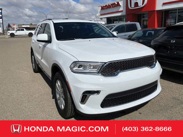 2022 DODGE DURANGO SXT | LOW KM | 3RD ROW SEATING | HEATED SEATS in Cars & Trucks in Medicine Hat