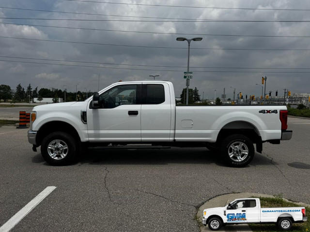 2017 Ford F-250 XLT Extended Cab Long Box 4WD in Cars & Trucks in City of Toronto - Image 4