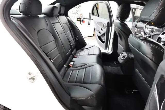 2016 Mercedes-Benz C-Class LOW KM,NO ACCIDENT,ONE OWNER,AWD,C 30 in Cars & Trucks in City of Toronto - Image 23