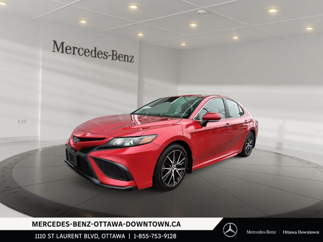2023 Toyota Camry Hybrid SE Hybrid Efficient and Stylish in Cars & Trucks in Ottawa