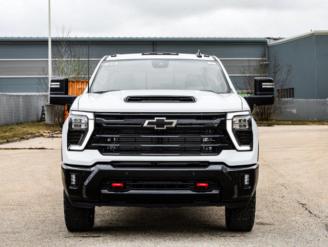 2025 Chevrolet Silverado 3500HD LT in Cars & Trucks in Strathcona County - Image 3