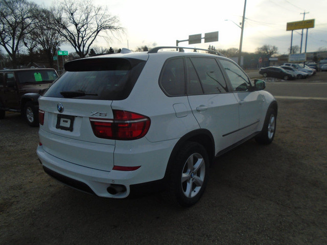 2012 BMW X5 AWD 4dr 35i-LEATHER-SUNROOF-NAV-BACKUP CAM-ONE OWNER in Cars & Trucks in Edmonton - Image 4