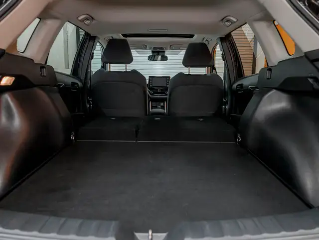 2022 Toyota COROLLA CROSS LE AWD *TOIT* SIÈGES / VOLANT CHAUF GR in Cars & Trucks in Laurentides - Image 32