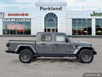Only 40,600 Miles! This Jeep Gladiator delivers a Regular Unleaded V-6 3.6 L/220 engine powering thi... (image 5)