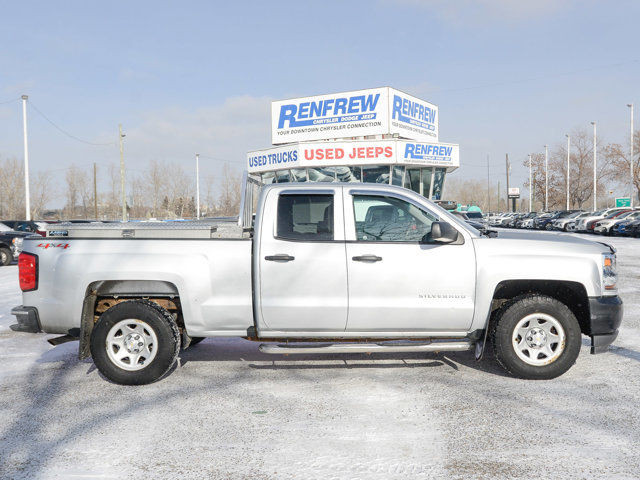  2016 Chevrolet Silverado 1500 4x4 in Cars & Trucks in Calgary