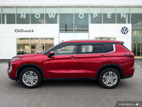 Only 22,500 Miles! This Mitsubishi Outlander boasts a Regular Unleaded I-4 2.5 L/152 engine powering... (image 1)
