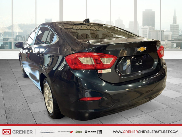 2016 Chevrolet Cruze in Cars & Trucks in City of Montréal - Image 4
