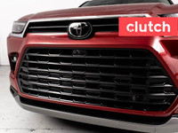 NO ACCIDENTS / CLEAN CARFAX / Brake Assist, Power Tailgate/Hatch, Auto Dimming Rearview Mirror and m... (image 5)
