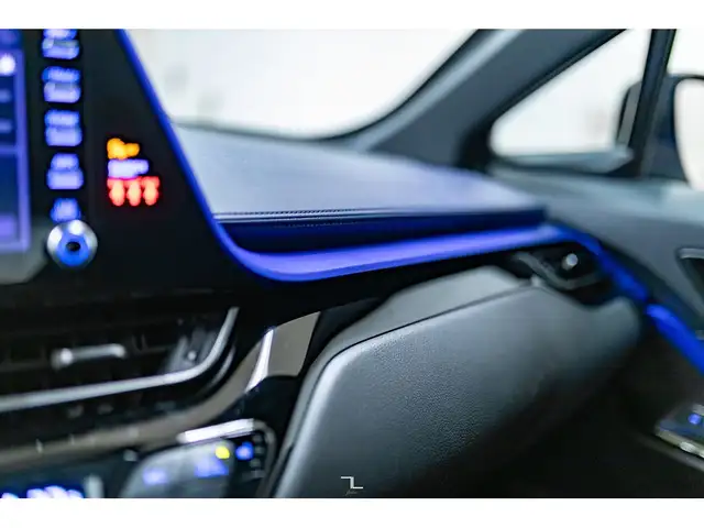 2021 Toyota C-HR XLE Premium BCam in Cars & Trucks in Red Deer - Image 22