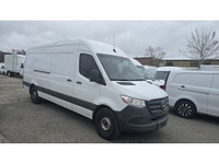New Arrival - 1 Owner - Off Lease - Clean Carfax - No Accidents - 2019 Mercedes Benz Sprinter 2500 1... (image 5)
