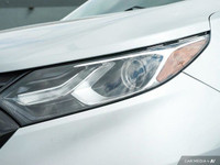 Experience effortless driving with this sleek 2021 Chevrolet Equinox LT, boasting a powerful 1.5L Tu... (image 9)
