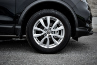 This 2023 Nissan Qashqai is for sale today. This low mileage SUV has just 10,589 kms. It's black in... (image 6)
