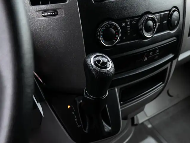 2018 Mercedes-Benz Sprinter 2500 170-in. WB dans Autos et camions dans Région de Mississauga/Peel - Image 17