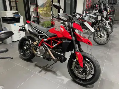 $293 Vehicle Processing Engine Type: Longitudinal Twin Displacement: 57.2 cu. in. (937 cc) Bore and...